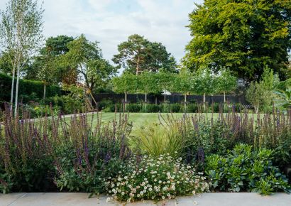 seasonal gardening Hertfordshire