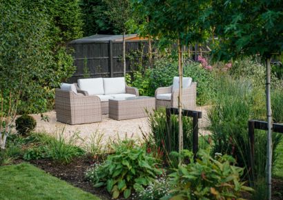 professional landscape gardener